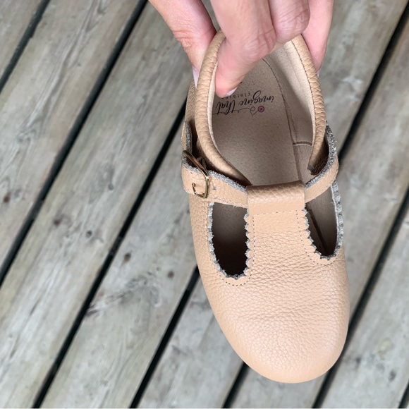 Toddler kids Mary Janes size 11T. Nude pink colour with rose gold hardware - Picture 7 of 9